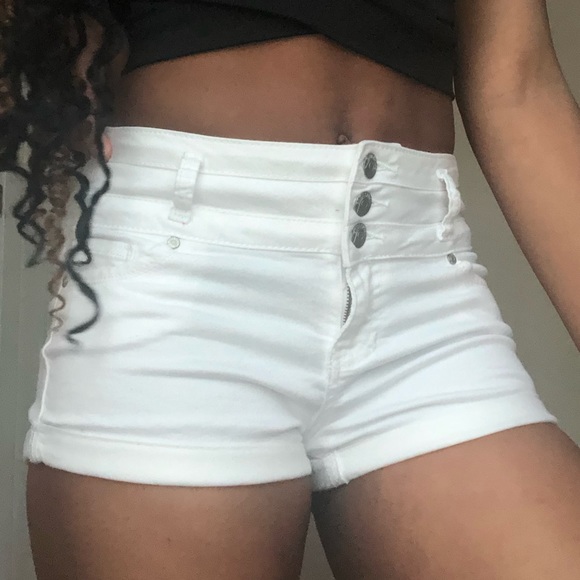 High Rise White Shorts - Picture 4 of 5